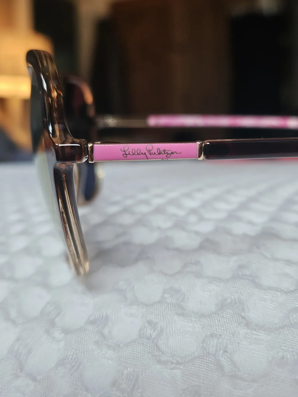 Lilly Pulitzer Brown Gradient Oversized Sunglasses with Pink Temples